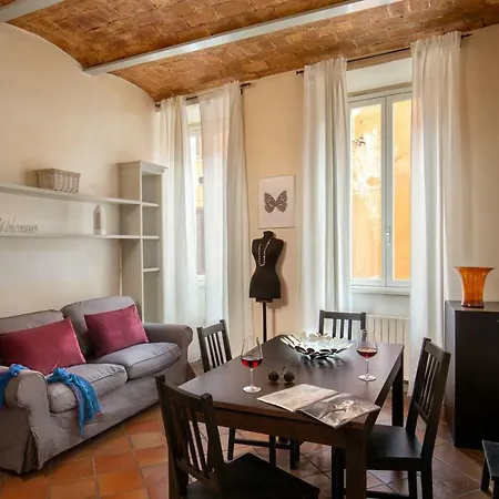 Apartment Moroni House