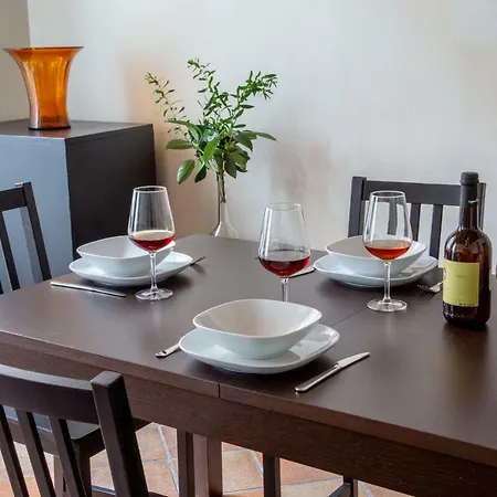 Moroni House Apartment Rom
